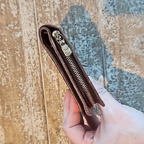 SOLD!!!  Louis Vuitton Monogram Porte Papier Zipper Bifold Wallet EUC with COA - Picture 3 of 15